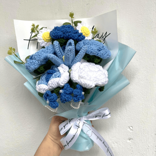 Handmade Crochet Flower Bouquet with Mixed Blue Tones