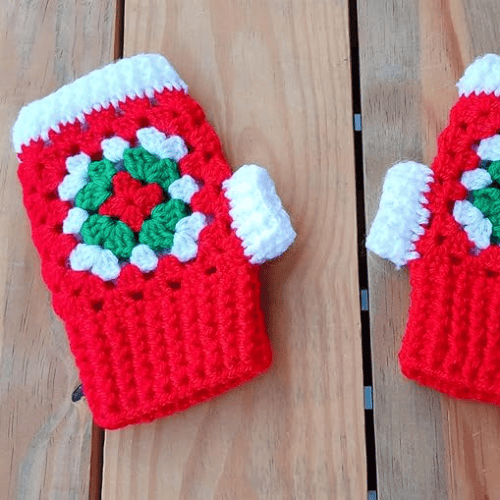 Modern "Petal-Soft" Crochet Gloves – Handmade Flower Arm Warmers